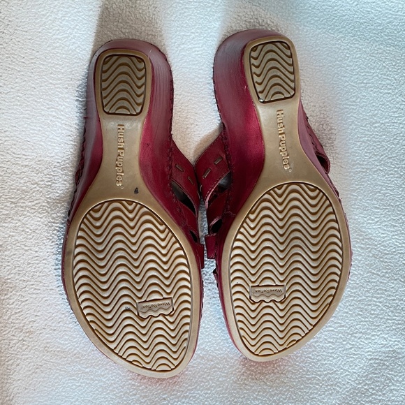 EUC Hush Puppies Red/Burgundy Leather Slip-on Sandals Size 5 - Picture 7 of 9